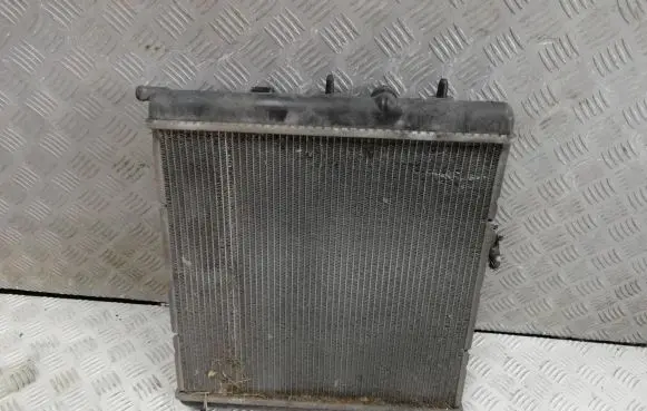 Citroen DS3 Coolant radiator
