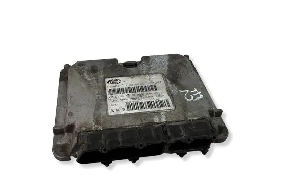 Fiat Panda II Engine control unit/module 51798638 66UE7S24K 6160140700