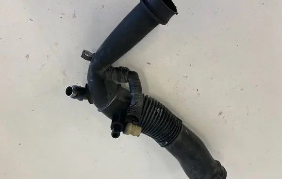 Porsche Cayenne (9Y0 9Y3) Air intake hose/pipe 7P5128532D 7P5128627C