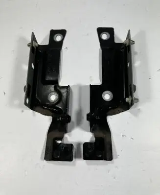 Renault Captur Fender mounting bracket 631227839R