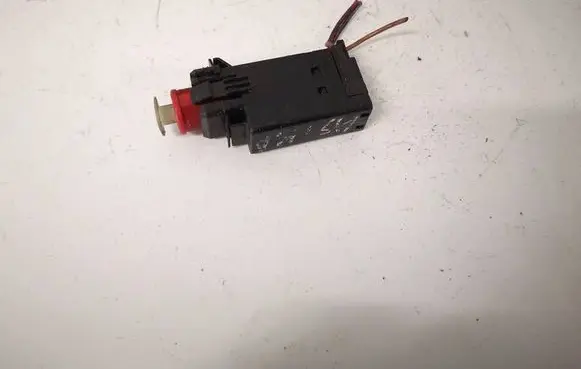 Opel Astra G Brake pedal sensor switch 90590574