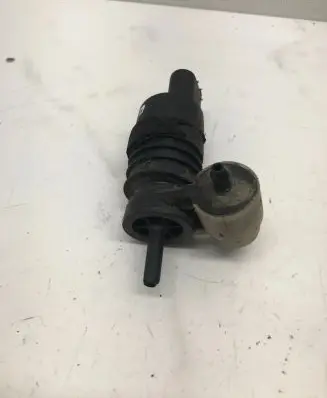 Audi A6 S6 C6 4F Windscreen/windshield washer pump 1T0955651A