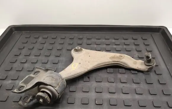 Land Rover Evoque I Front lower control arm/wishbone BJ323A052