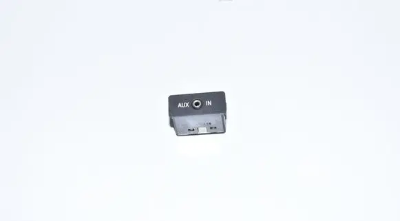 BMW 5 E60 E61 AUX in-socket connector 6986791