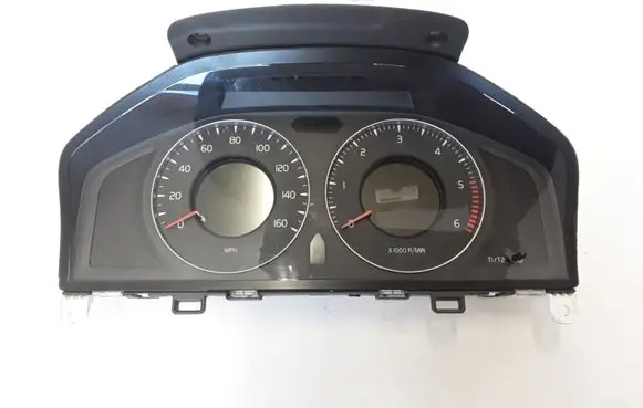 Volvo XC70 Speedometer (instrument cluster) 31254540