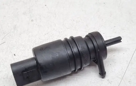 BMW X5 E53 Windscreen/windshield washer pump PA6GBGF30