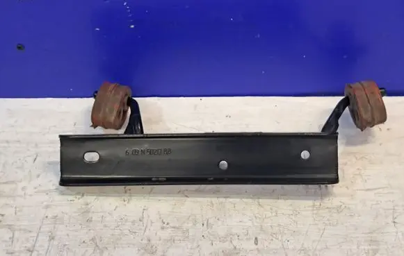 Volvo S80 Muffler mount bracket/holder 6G9N5D217BB