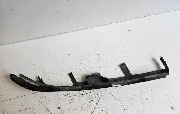 Under headlight/headlamp trim