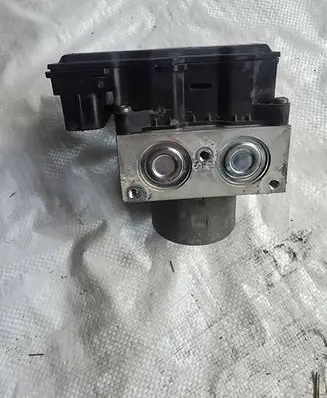 Ford Mondeo MK IV ABS Pump BG912C405AD 54085964C 16565713