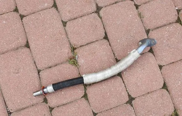 Opel Astra J Gearbox oil cooler pipe/hose 