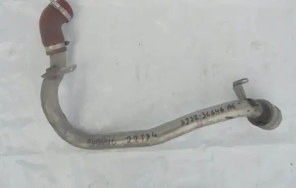 Land Rover Range Rover Evoque L538 Engine coolant pipe/hose BJ323C646AC