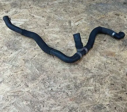 Mercedes-Benz C W204 Engine coolant pipe/hose A2048308496