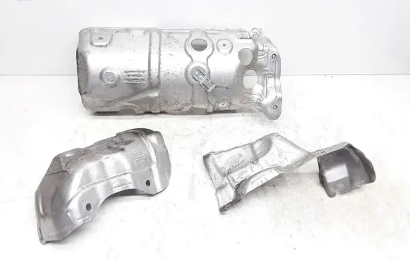 Volvo V40 Heat shield in engine bay AM519N454CC AM519N454KA AV619N454AB