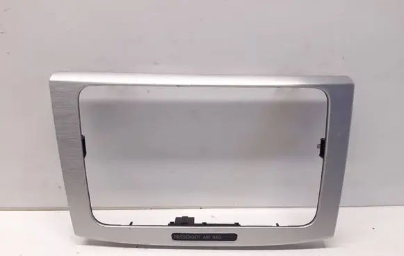 Volkswagen PASSAT B6 Radio/GPS head unit trim 3C0858069AG