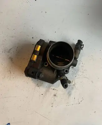 Audi A4 S4 B5 8D Throttle valve 06B133062F