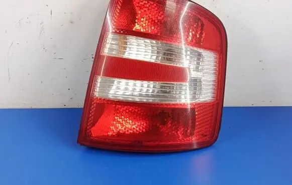 Skoda Fabia Mk1 (6Y) Rear/tail lights 6Y9945096E