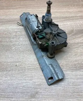 Volkswagen PASSAT B4 Rear window wiper motor 3A9955711 3A9955711A