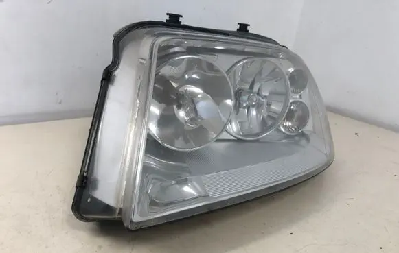 Volkswagen Sharan Headlight/headlamp 130554228 1305239198