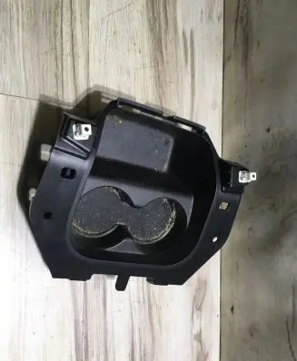 Cup holder front