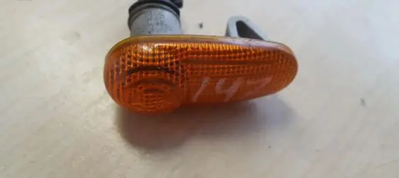 Alfa Romeo 147 Front fender indicator light 57537