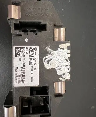 Volkswagen PASSAT B6 Heater blower motor/fan resistor 3C0907521 2468105380