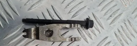 Ford Ranger Fuel Injector clamp holder