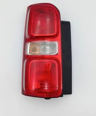 Peugeot Expert Rear/tail lights