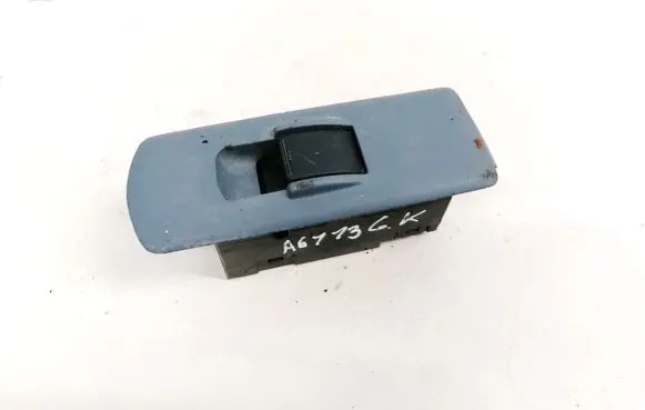 Mitsubishi Colt Electric window control switch MN141020 C8D-D391M