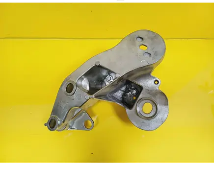 Audi A6 S6 C6 4F Engine mounting bracket 4F0199351H