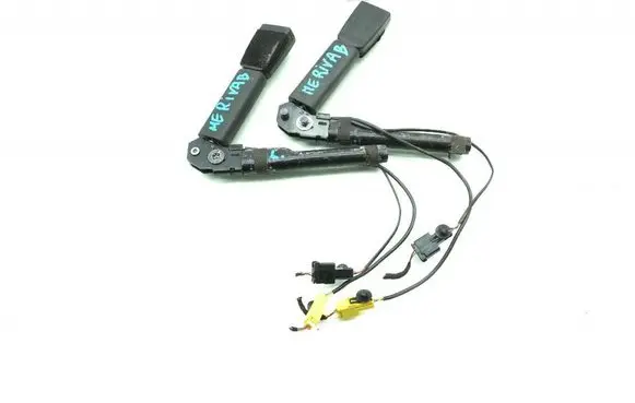 Opel Meriva B Front seatbelt 13305711
