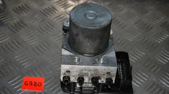 Audi A4 S4 B7 8E 8H ABS Pump 8E0614517AT 0265234330