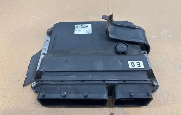 Toyota Auris 150 Engine control unit/module 8966142C10 1758007743