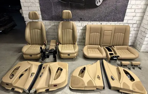 Mercedes-Benz CLS C219 Seat set 