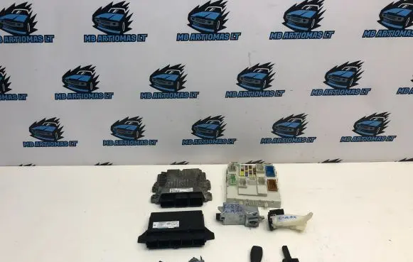 Ford Grand C-MAX Engine ECU kit and lock set AV6112A650GE