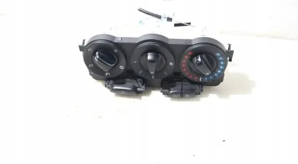 Opel Corsa E Interior fan control switch 