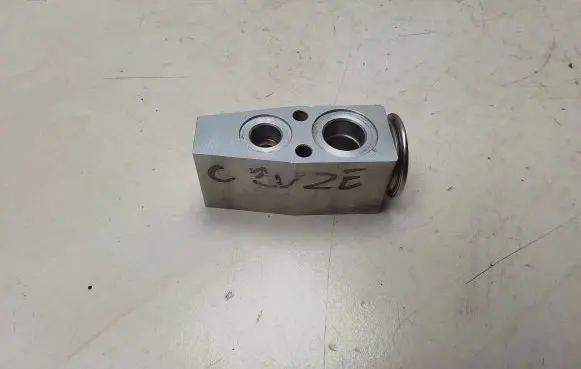 Air conditioning (A/C) expansion valve