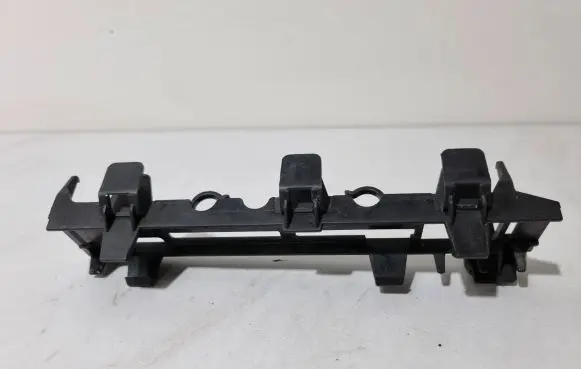 BMW 3 E90 E91 other engine part 7551498 12527551498 58650910