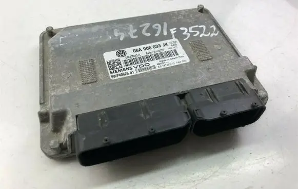 Volkswagen Golf VI Other control units/modules 06A906033JK F3522