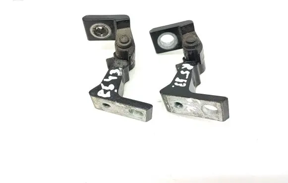 Rear door hinge set