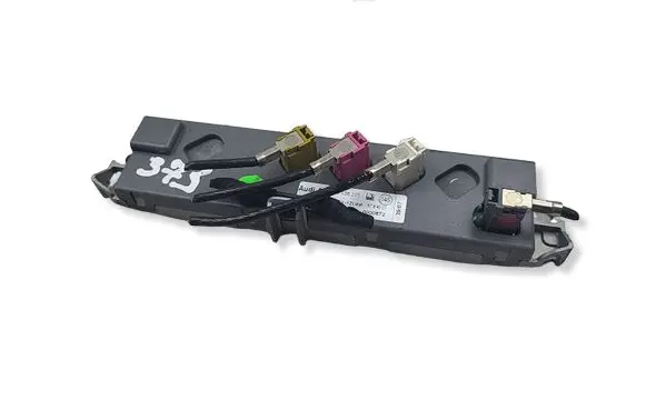 Audi A4 S4 B8 8K Aerial antenna amplifier 8K5035225