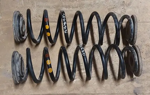Volkswagen Touran I Rear coil spring