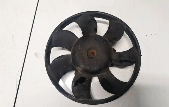 Audi A4 S4 B5 8D Radiator cooling fan shroud