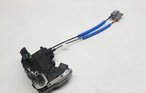 Hyundai Kona I Front door lock 81310J9000