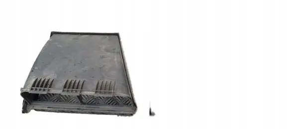 Mercedes-Benz E W211 Radiator trim 2118300003