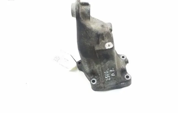 Mercedes-Benz C W204 Engine mounting bracket A6512233504