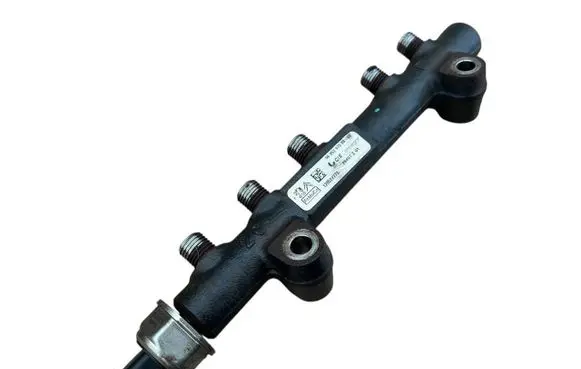 Volvo V60 Fuel main line pipe 9685297580 120522272 28497Z01
