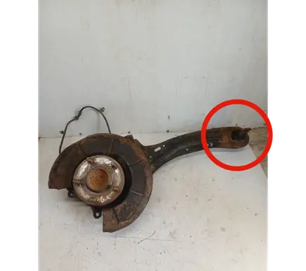 Rear wheel hub