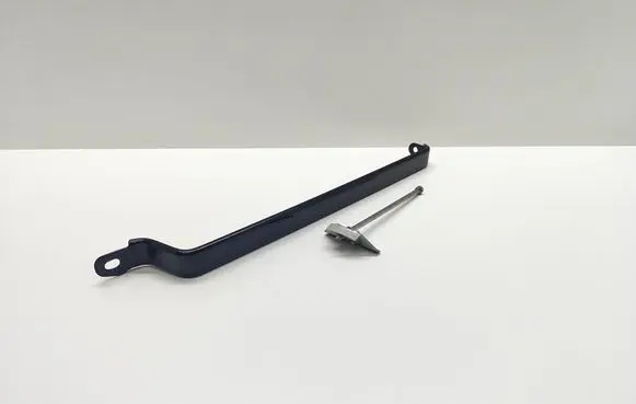 BMW 5 E60 E61 Battery bracket 61217566618 7577620 61217577620