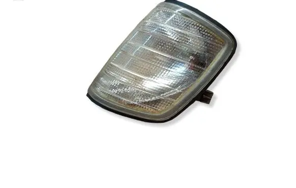 Mercedes-Benz E W124 Front indicator light E13010204 183290