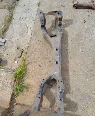 Volkswagen Touareg I Rear subframe 